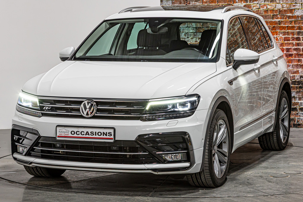 Volkswagen Tiguan 1.4 TSI ACT Comfortline Business R| Panormadak | Elektrisch uitklapbare trekhaak 51766951-4.jpg | Autobedrijf van Geel