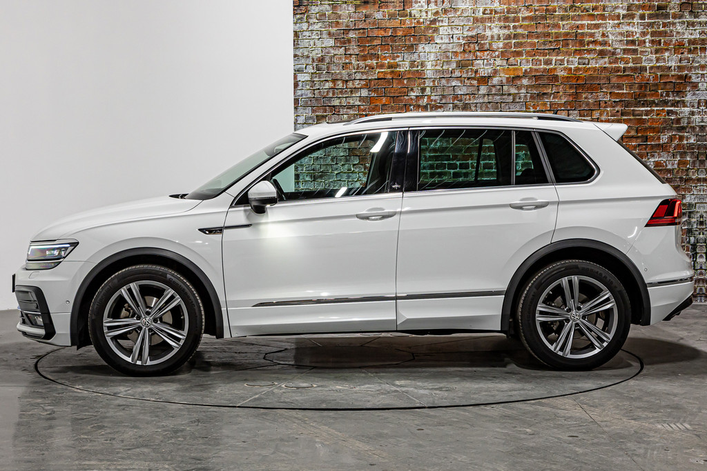 Volkswagen Tiguan 1.4 TSI ACT Comfortline Business R| Panormadak | Elektrisch uitklapbare trekhaak 51766951-7.jpg | Autobedrijf van Geel