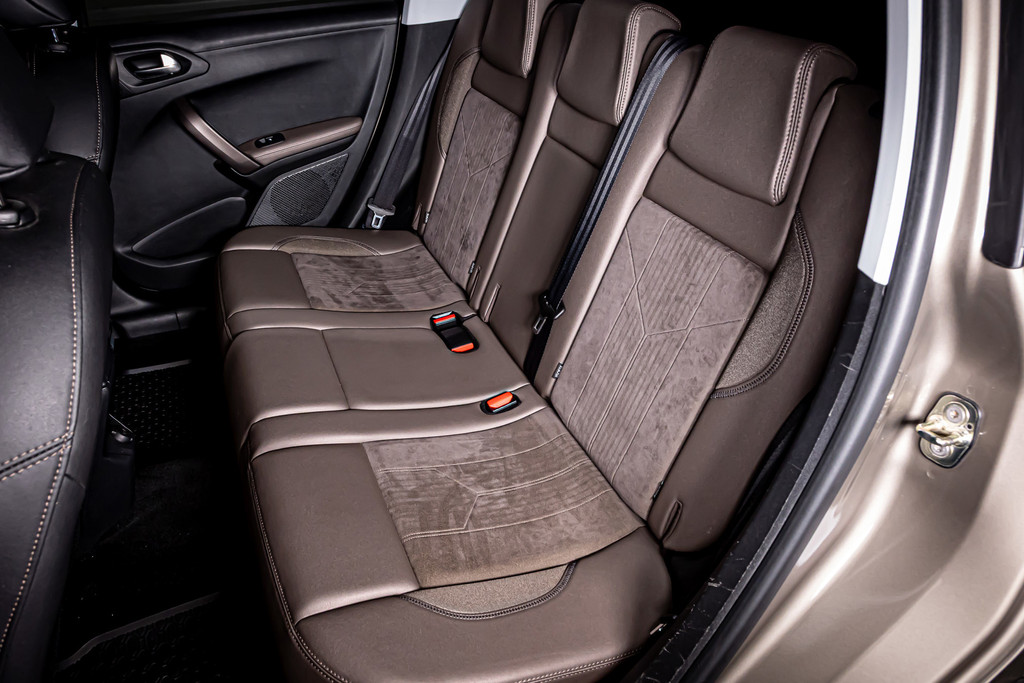 Peugeot 2008 1.6 VTi Féline|Afneembare trekhaak | Cruise controle 51826855-19.jpg | Autobedrijf van Geel