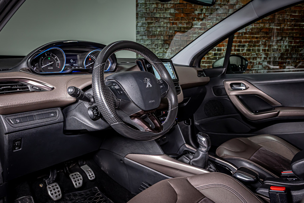 Peugeot 2008 1.6 VTi Féline|Afneembare trekhaak | Cruise controle 51826855-20.jpg | Autobedrijf van Geel