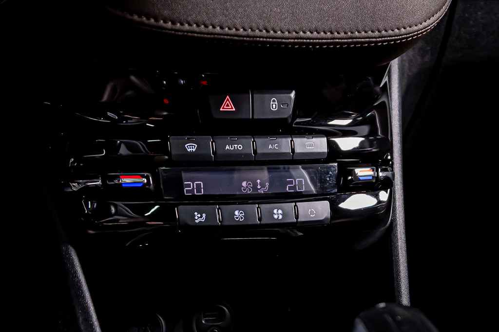 Peugeot 2008 1.6 VTi Féline|Afneembare trekhaak | Cruise controle 51826855-24.jpg | Autobedrijf van Geel