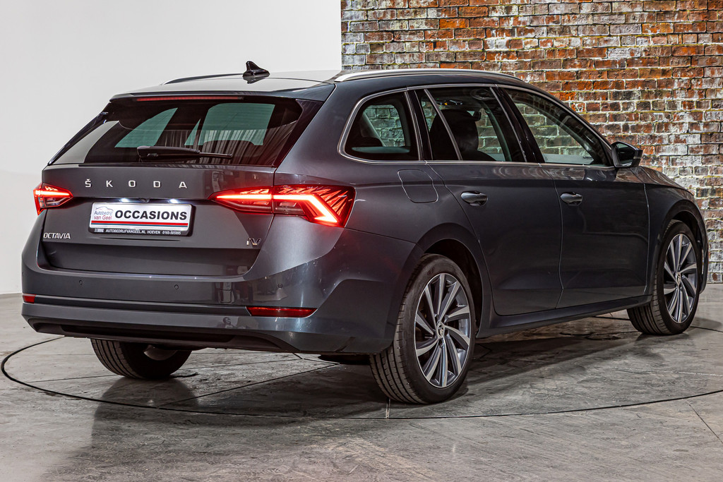 Škoda Octavia Combi 1.4 TSI iV PHEV Business Edition Plus | Stoelen met memory | Achteruitrij camera 51887326-12.jpg | Autobedrijf van Geel