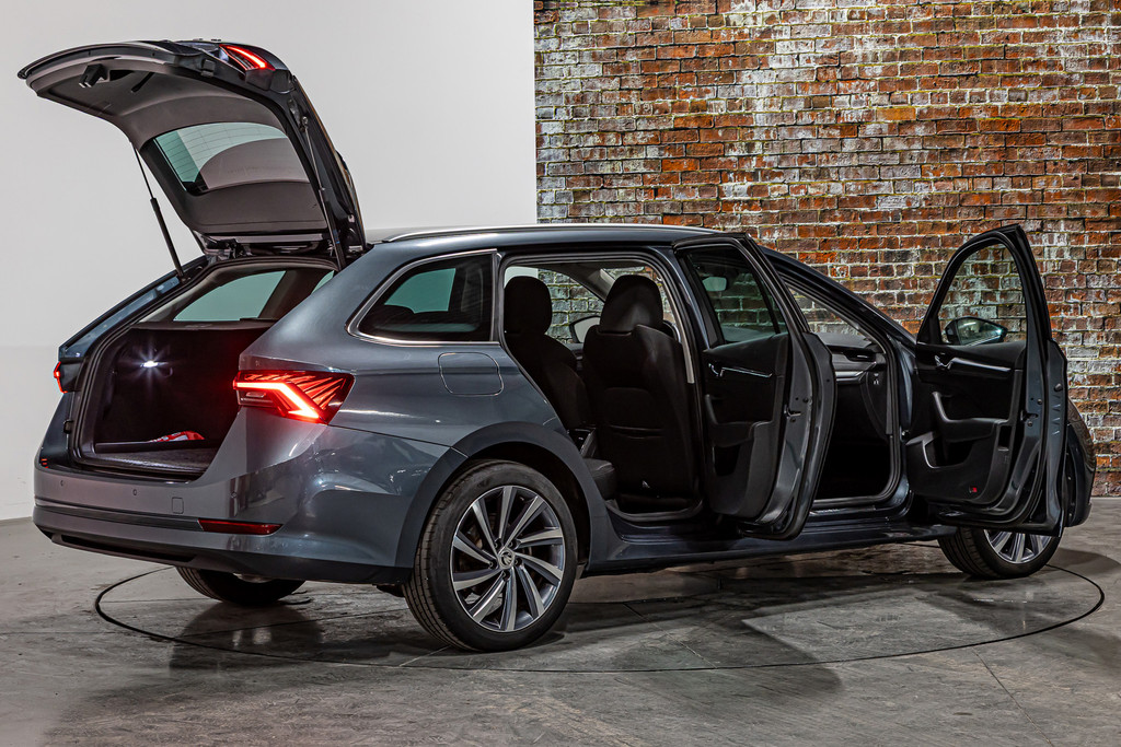 Škoda Octavia Combi 1.4 TSI iV PHEV Business Edition Plus | Stoelen met memory | Achteruitrij camera 51887326-14.jpg | Autobedrijf van Geel