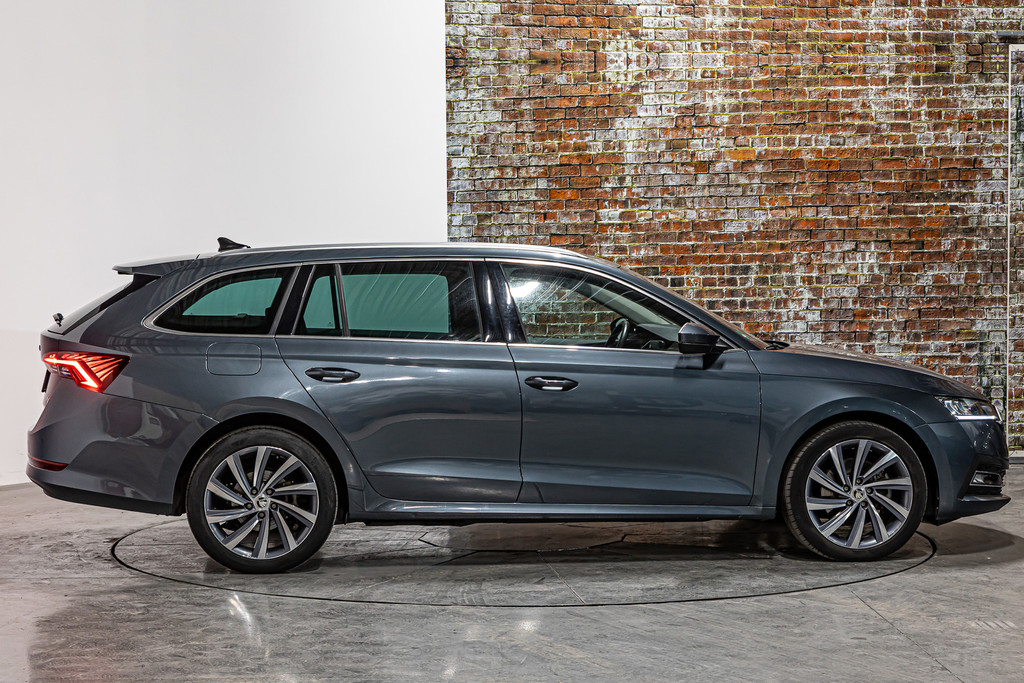 Škoda Octavia Combi 1.4 TSI iV PHEV Business Edition Plus | Stoelen met memory | Achteruitrij camera 51887326-15.jpg | Autobedrijf van Geel