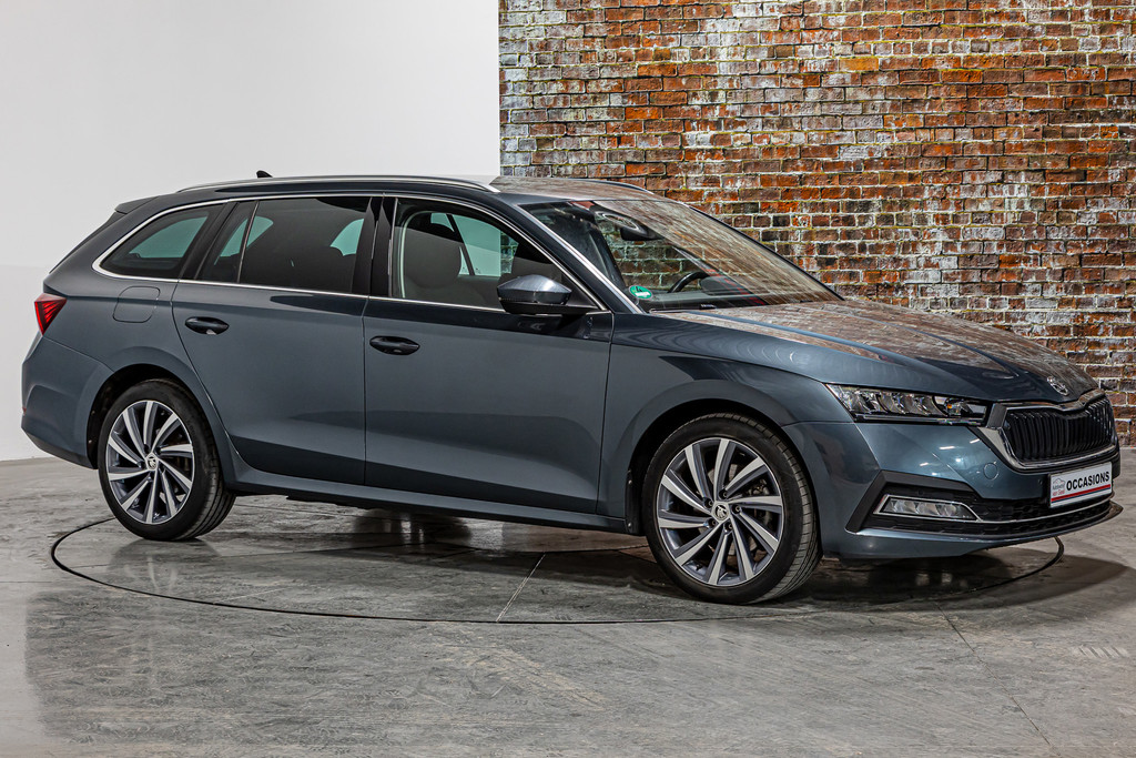 Škoda Octavia Combi 1.4 TSI iV PHEV Business Edition Plus | Stoelen met memory | Achteruitrij camera 51887326-16.jpg | Autobedrijf van Geel