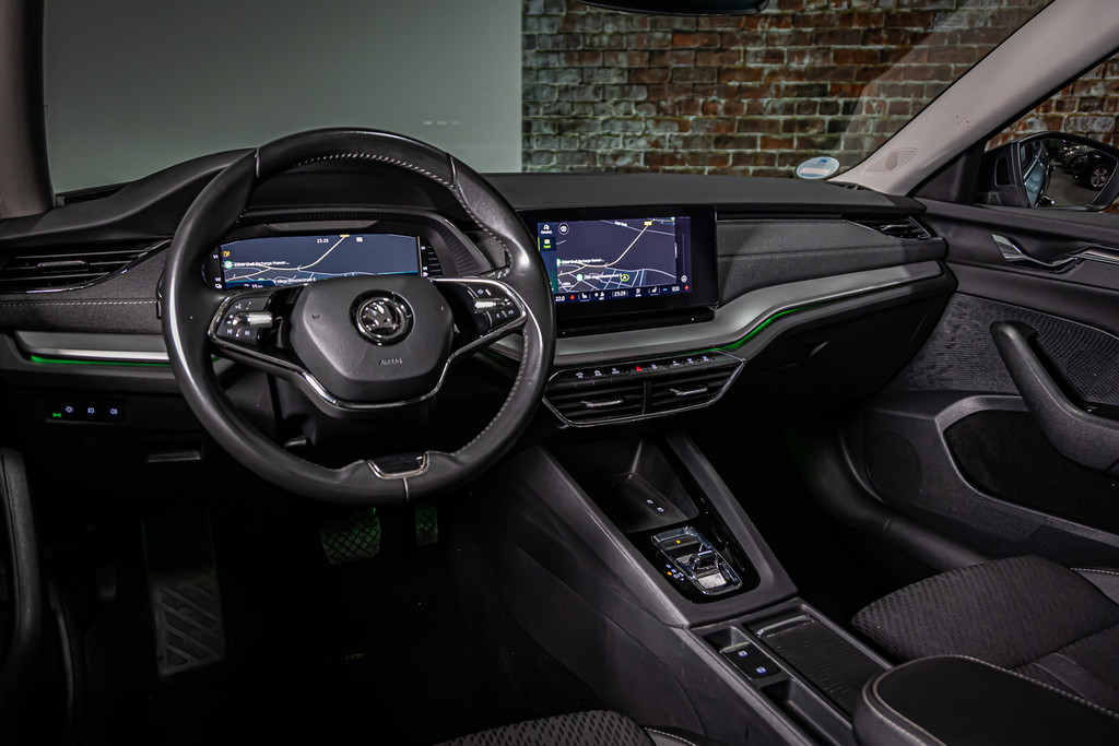 Škoda Octavia Combi 1.4 TSI iV PHEV Business Edition Plus | Stoelen met memory | Achteruitrij camera 51887326-2.jpg | Autobedrijf van Geel