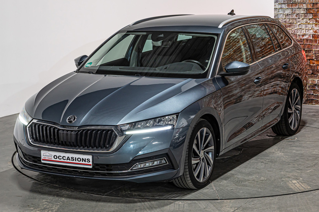 Škoda Octavia Combi 1.4 TSI iV PHEV Business Edition Plus | Stoelen met memory | Achteruitrij camera 51887326-23.jpg | Autobedrijf van Geel