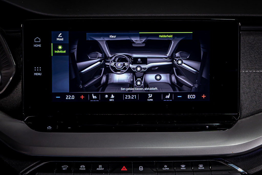 Škoda Octavia Combi 1.4 TSI iV PHEV Business Edition Plus | Stoelen met memory | Achteruitrij camera 51887326-27.jpg | Autobedrijf van Geel