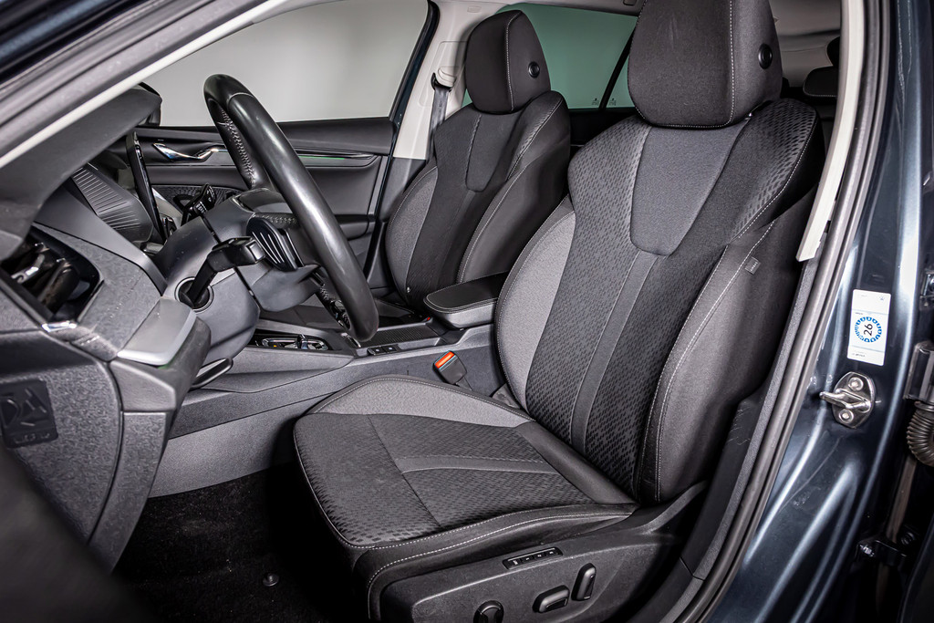 Škoda Octavia Combi 1.4 TSI iV PHEV Business Edition Plus | Stoelen met memory | Achteruitrij camera 51887326-3.jpg | Autobedrijf van Geel