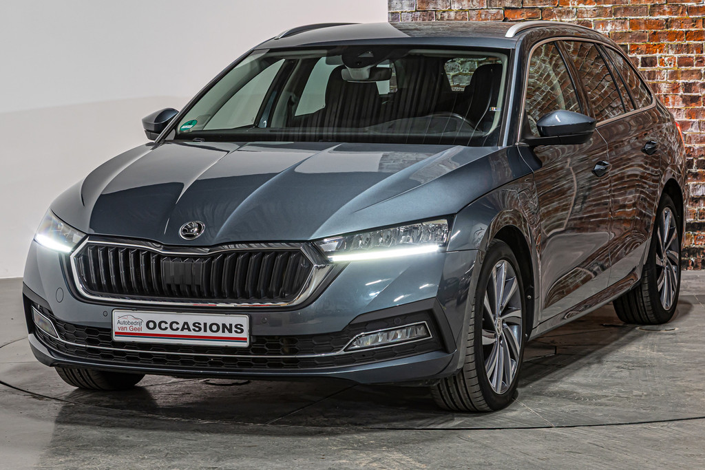 Škoda Octavia Combi 1.4 TSI iV PHEV Business Edition Plus | Stoelen met memory | Achteruitrij camera 51887326-4.jpg | Autobedrijf van Geel