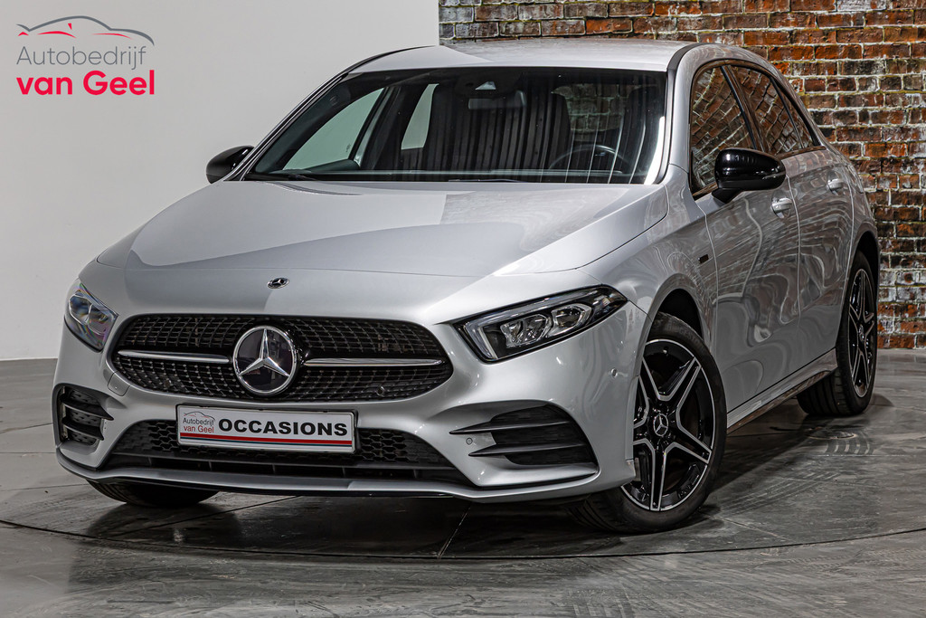 Mercedes-Benz A-Klasse 250 e Business Solution AMG Limited | Cruise Control | Apple Carplay | Keyless start 52002783-0.jpg | Autobedrijf van Geel