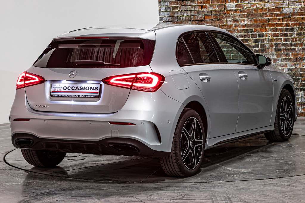 Mercedes-Benz A-Klasse 250 e Business Solution AMG Limited | Cruise Control | Apple Carplay | Keyless start 52002783-11.jpg | Autobedrijf van Geel