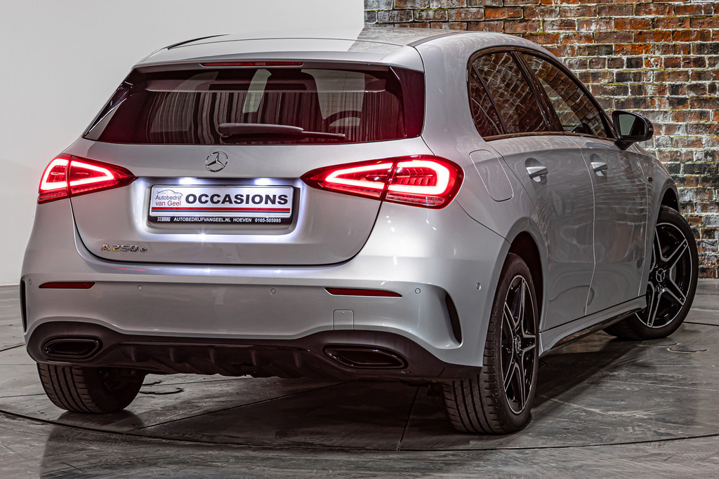 Mercedes-Benz A-Klasse 250 e Business Solution AMG Limited | Cruise Control | Apple Carplay | Keyless start 52002783-12.jpg | Autobedrijf van Geel