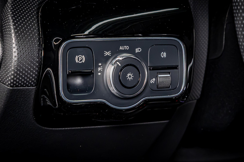 Mercedes-Benz A-Klasse 250 e Business Solution AMG Limited | Cruise Control | Apple Carplay | Keyless start 52002783-29.jpg | Autobedrijf van Geel