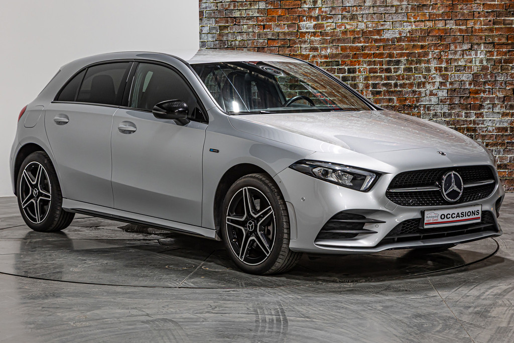 Mercedes-Benz A-Klasse 250 e Business Solution AMG Limited | Cruise Control | Apple Carplay | Keyless start 52002783-4.jpg | Autobedrijf van Geel