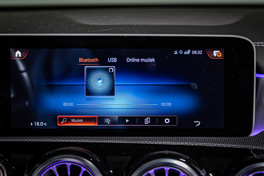 Mercedes-Benz A-Klasse 250 e Business Solution AMG Limited | Cruise Control | Apple Carplay | Keyless start 52002783-45.jpg | Autobedrijf van Geel