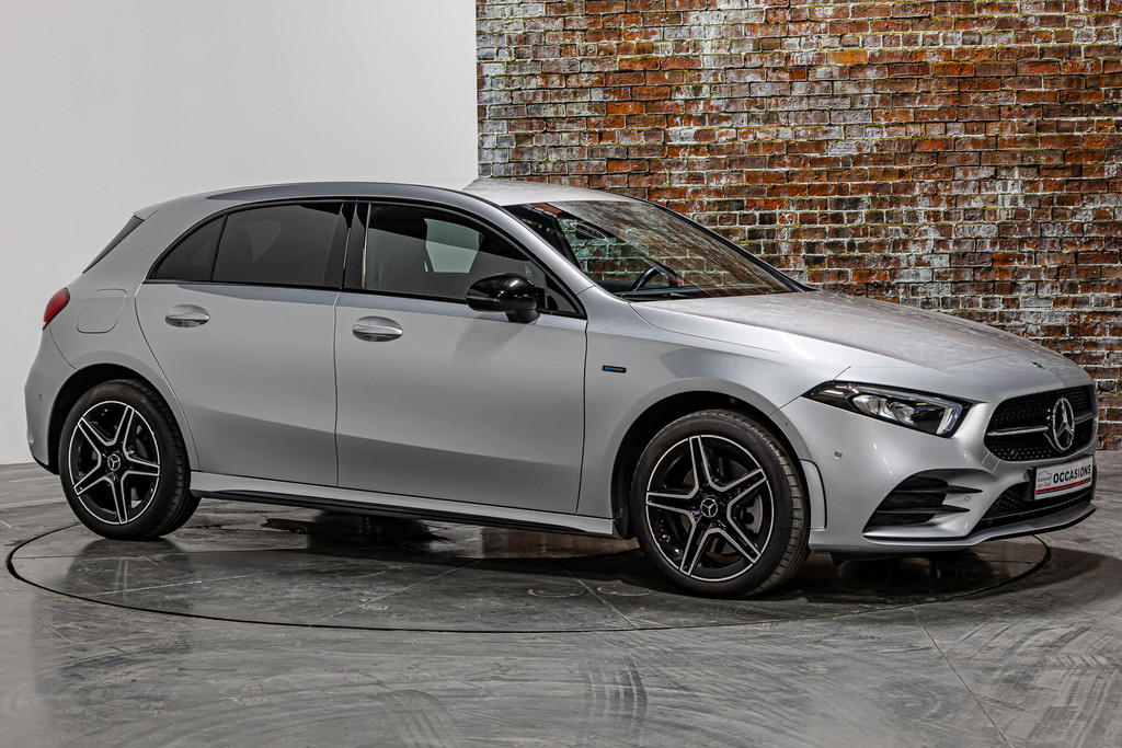 Mercedes-Benz A-Klasse 250 e Business Solution AMG Limited | Cruise Control | Apple Carplay | Keyless start 52002783-5.jpg | Autobedrijf van Geel