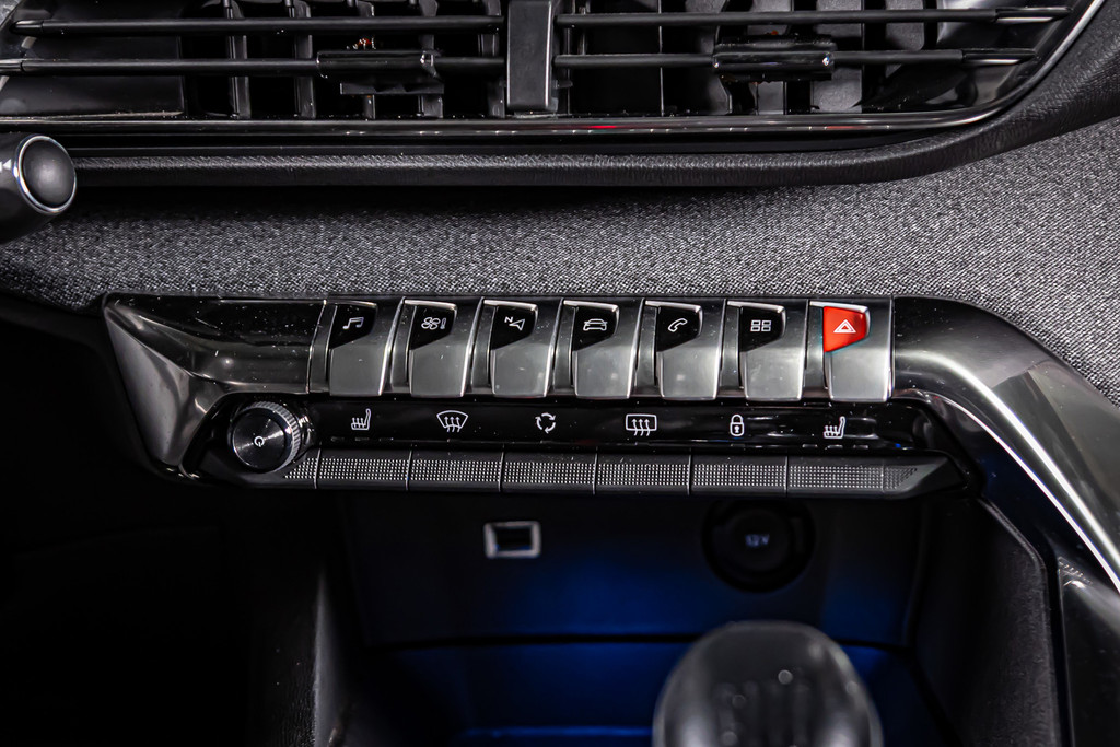 Peugeot 3008 1.2 PureTech GT Line | Keyless-pakket | DAB+ | Cruise Control | Led-lichtpakket | Achteruitrijcamera 52003423-31.jpg | Autobedrijf van Geel