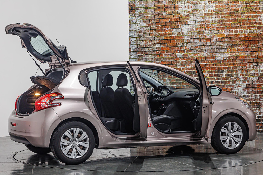 Peugeot 208 1.2 e-VTi Active I Automaat I Navi I Rijklaarprijs 52024973-17.jpg | Autobedrijf van Geel