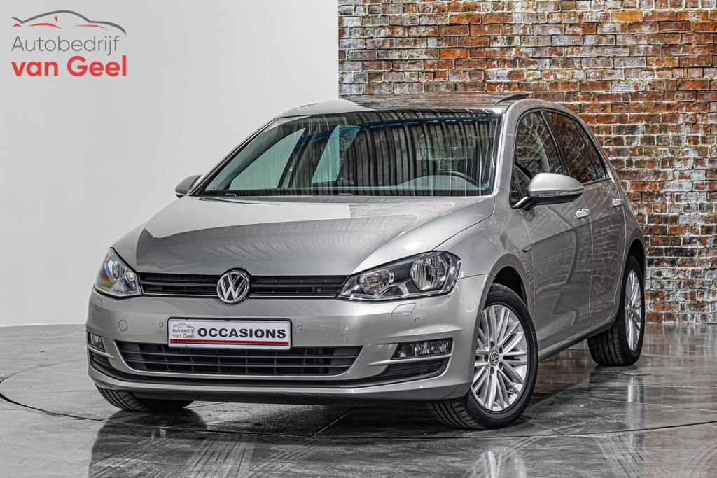 Volkswagen Golf 1.2 TSI Easyline I Navi I Elektrisch schuif/kantel dak I Rijklaarprijs 52025002-0.jpg | Autobedrijf van Geel
