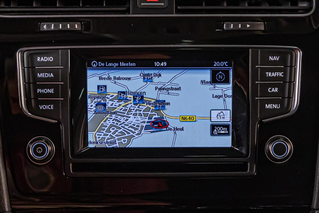 Volkswagen Golf 1.2 TSI Easyline I Navi I Elektrisch schuif/kantel dak I Rijklaarprijs 52025002-23.jpg | Autobedrijf van Geel