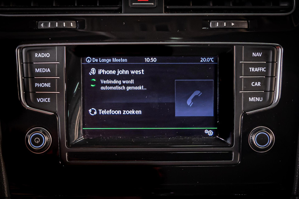 Volkswagen Golf 1.2 TSI Easyline I Navi I Elektrisch schuif/kantel dak I Rijklaarprijs 52025002-25.jpg | Autobedrijf van Geel