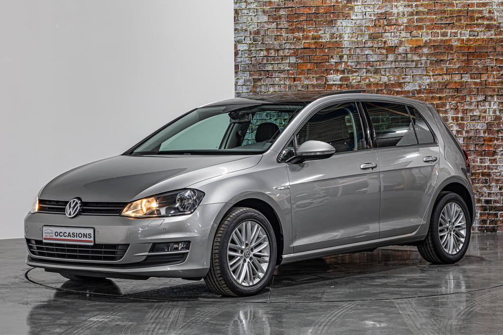 Volkswagen Golf 1.2 TSI Easyline I Navi I Elektrisch schuif/kantel dak I Rijklaarprijs 52025002-5.jpg | Autobedrijf van Geel