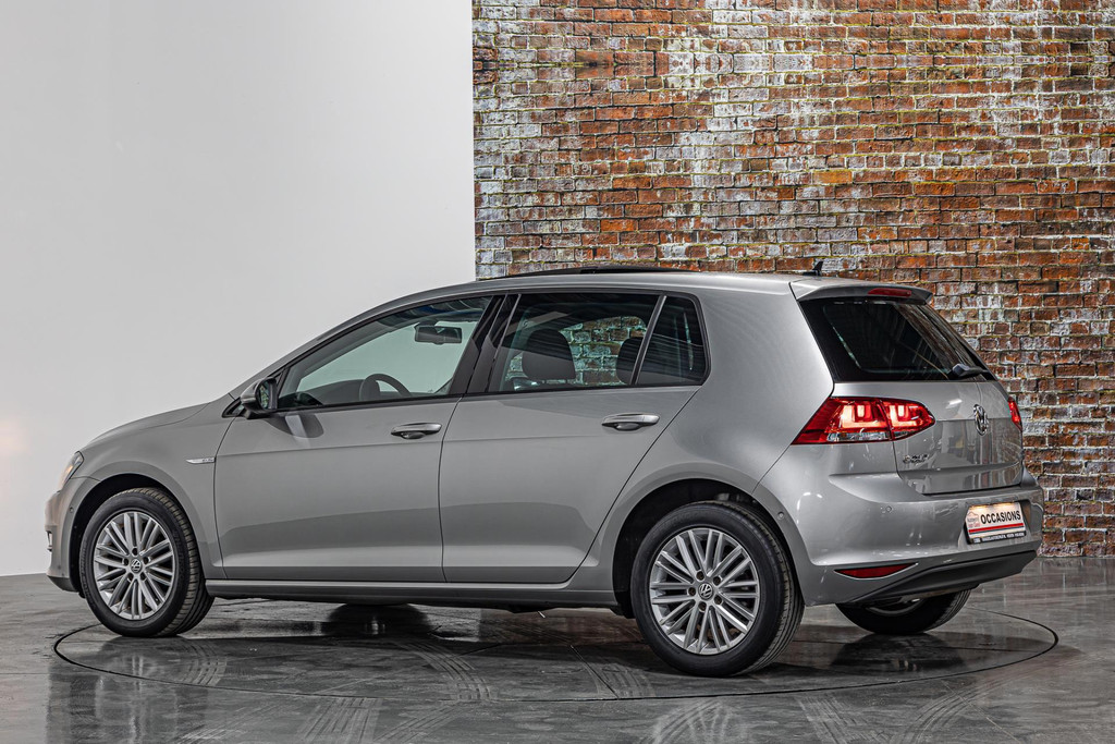 Volkswagen Golf 1.2 TSI Easyline I Navi I Elektrisch schuif/kantel dak I Rijklaarprijs 52025002-8.jpg | Autobedrijf van Geel