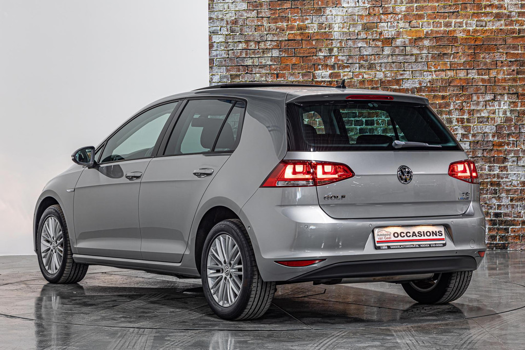 Volkswagen Golf 1.2 TSI Easyline I Navi I Elektrisch schuif/kantel dak I Rijklaarprijs 52025002-9.jpg | Autobedrijf van Geel