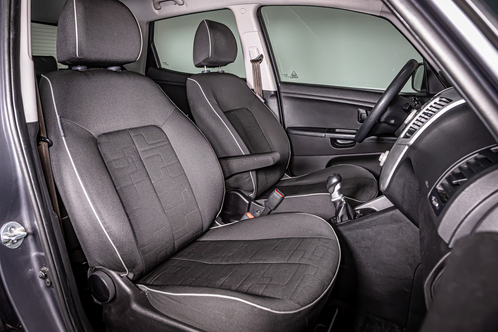 Kia Venga 1.4 CVVT X-tra | Trekhaak | Airco | Bluetooth 52031255-2.jpg | Autobedrijf van Geel