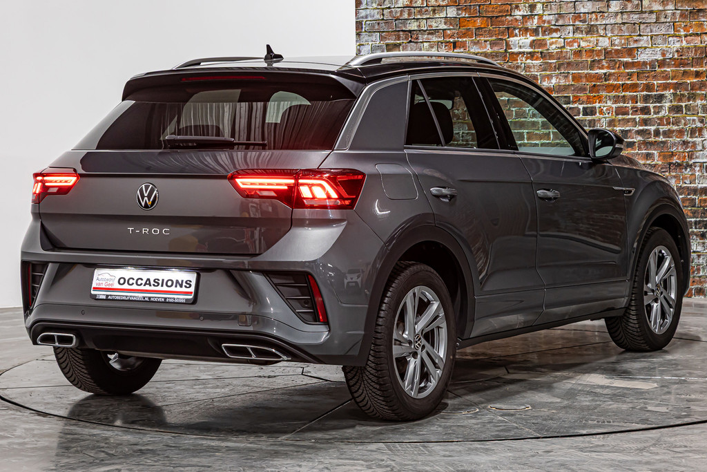 Volkswagen T-Roc 1.5 TSI R-Line | Apple Carplay | Adaptive Cruise Control | DAB+ | Achteruitrijcamera 52133836-10.jpg | Autobedrijf van Geel