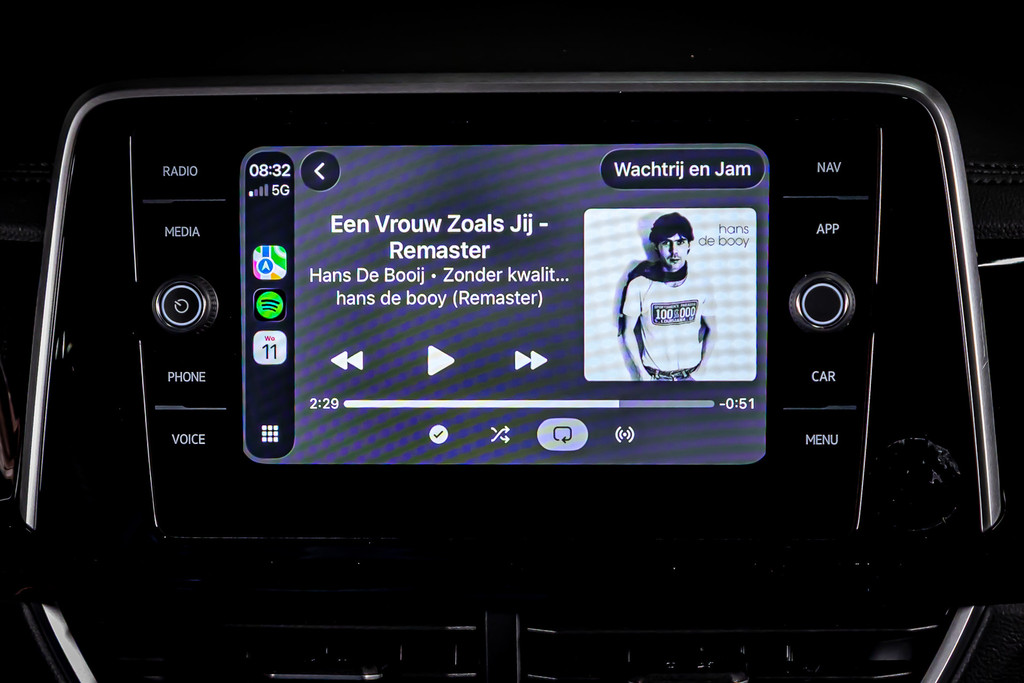 Volkswagen T-Roc 1.5 TSI R-Line | Apple Carplay | Adaptive Cruise Control | DAB+ | Achteruitrijcamera 52133836-47.jpg | Autobedrijf van Geel