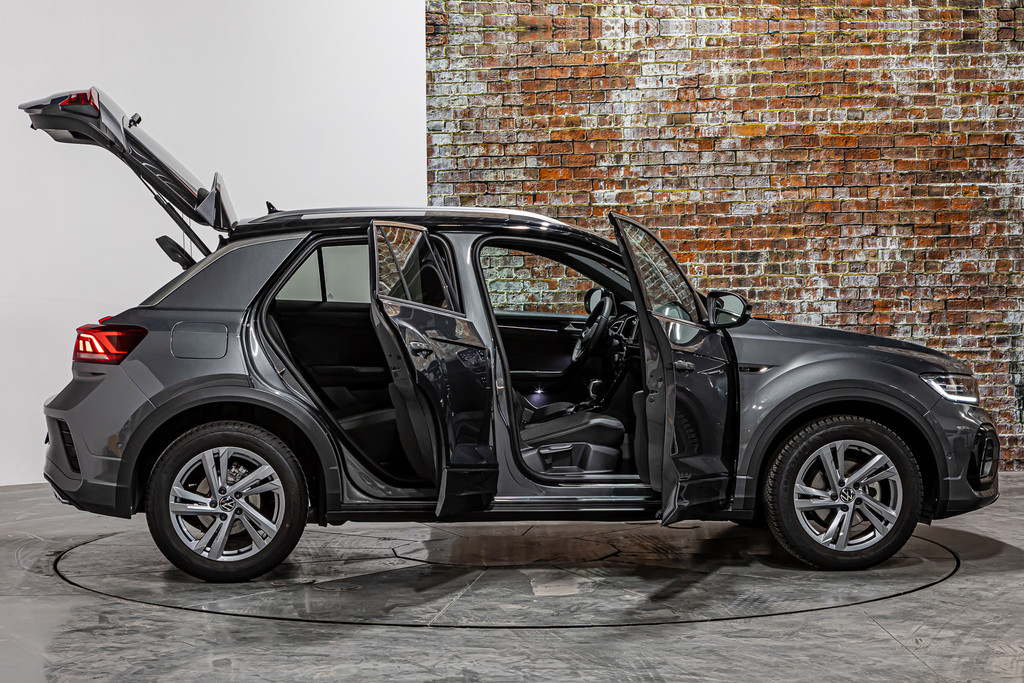 Volkswagen T-Roc 1.5 TSI R-Line | Apple Carplay | Adaptive Cruise Control | DAB+ | Achteruitrijcamera 52133836-6.jpg | Autobedrijf van Geel