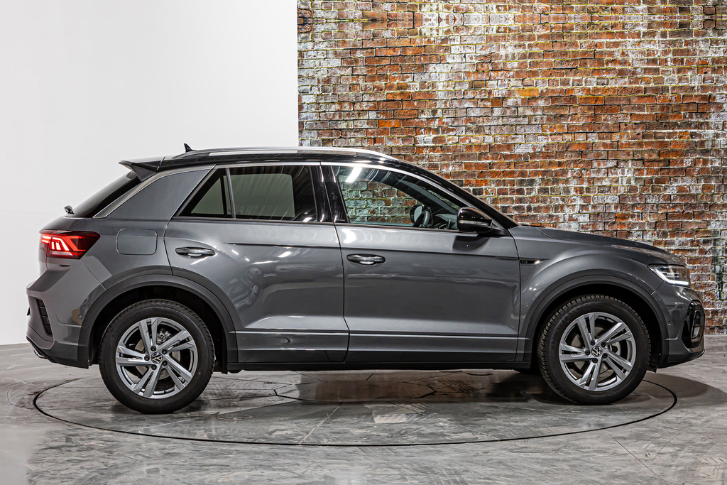 Volkswagen T-Roc 1.5 TSI R-Line | Apple Carplay | Adaptive Cruise Control | DAB+ | Achteruitrijcamera 52133836-7.jpg | Autobedrijf van Geel