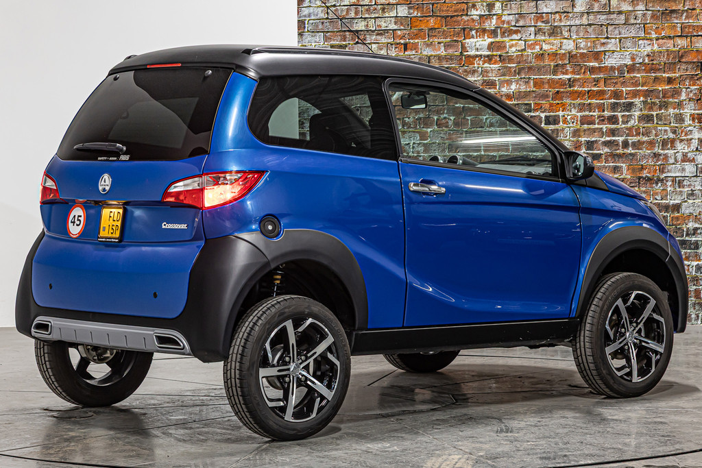 Aixam  Brommobiel Crossline Evo | DAB | Achteruitrijcamera 52208873-1.jpg | Autobedrijf van Geel