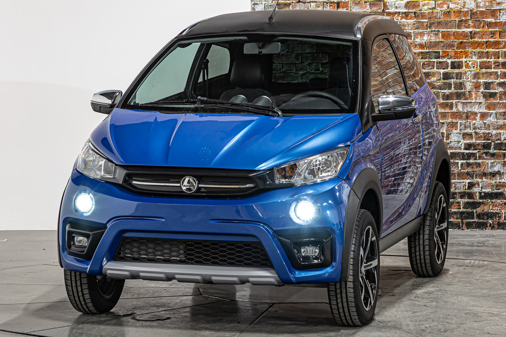 Aixam  Brommobiel Crossline Evo | DAB | Achteruitrijcamera 52208873-17.jpg | Autobedrijf van Geel