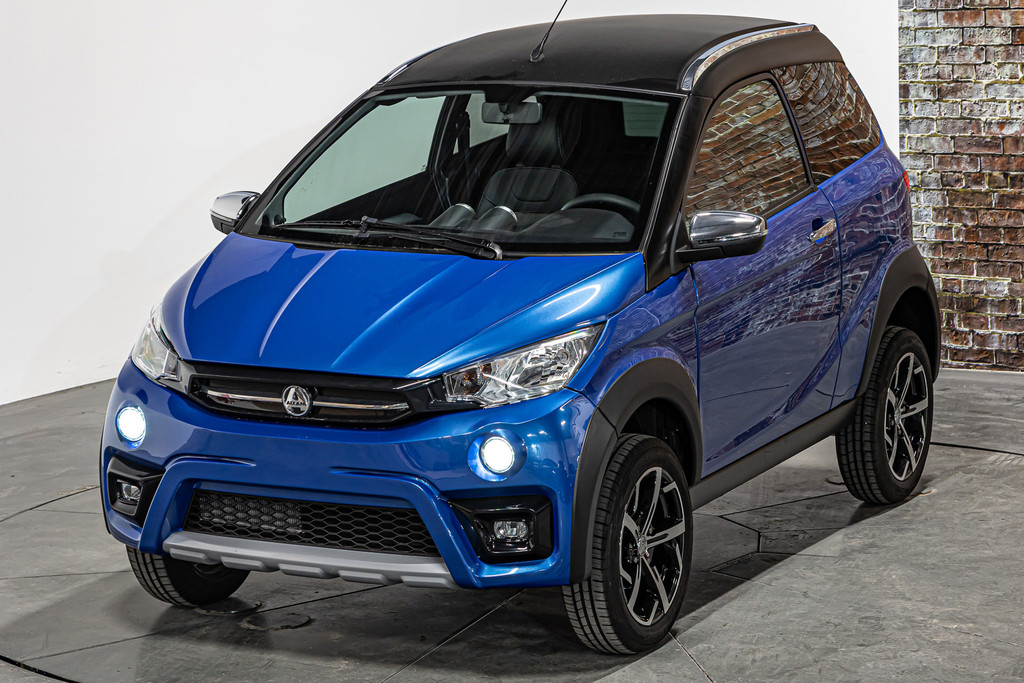 Aixam  Brommobiel Crossline Evo | DAB | Achteruitrijcamera 52208873-18.jpg | Autobedrijf van Geel