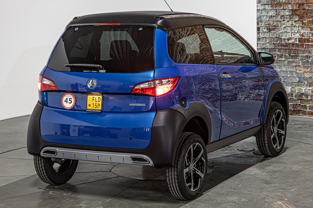 Aixam  Brommobiel Crossline Evo | DAB | Achteruitrijcamera 52208873-19.jpg | Autobedrijf van Geel