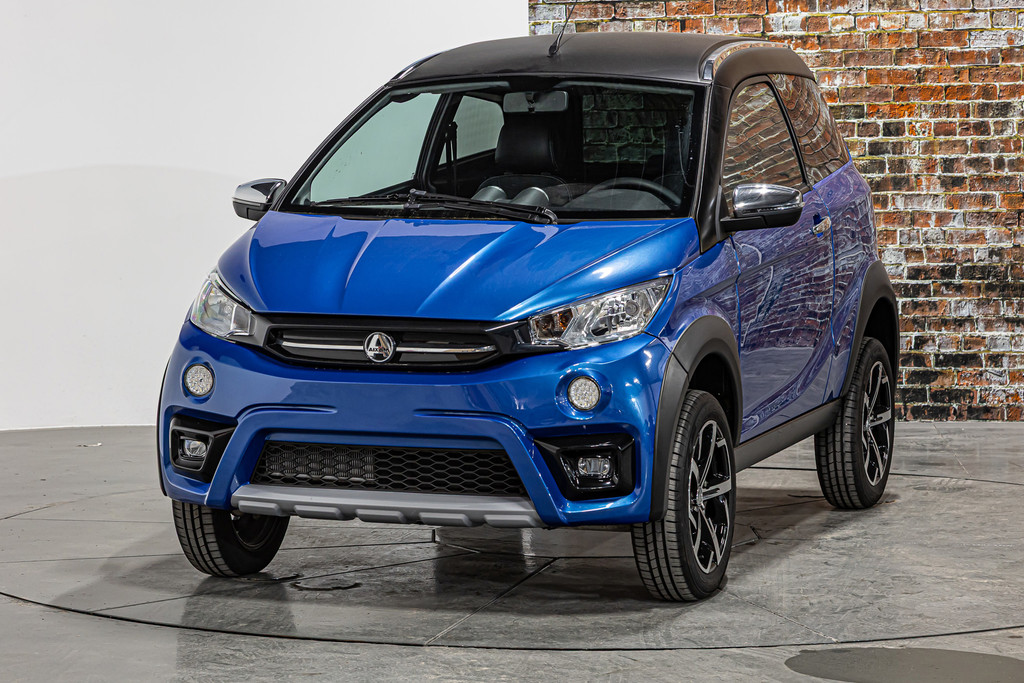 Aixam  Brommobiel Crossline Evo | DAB | Achteruitrijcamera 52208873-3.jpg | Autobedrijf van Geel