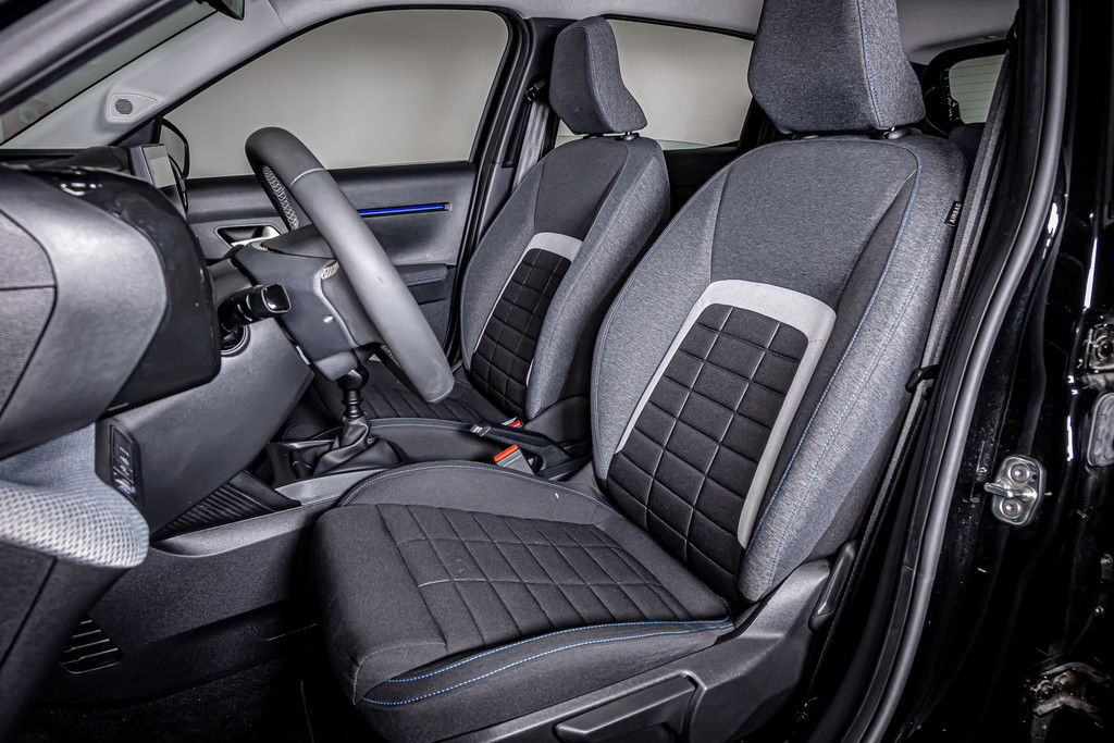 Citroën C3 1.2 Turbo 100pk Plus | Cruise Control | Apple Carplay | DAB+ | Airco 52251824-16.jpg | Autobedrijf van Geel