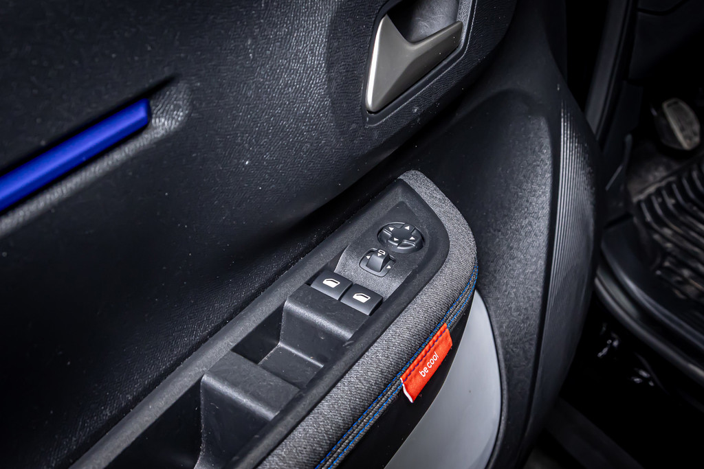 Citroën C3 1.2 Turbo 100pk Plus | Cruise Control | Apple Carplay | DAB+ | Airco 52251824-28.jpg | Autobedrijf van Geel