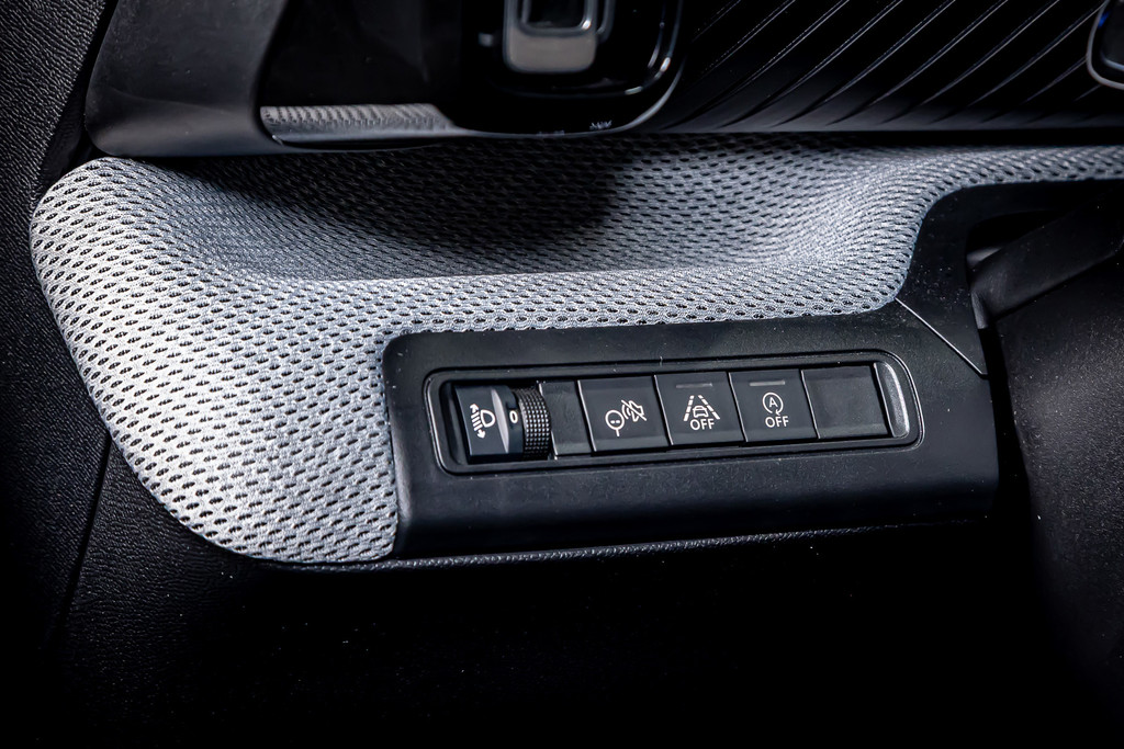 Citroën C3 1.2 Turbo 100pk Plus | Cruise Control | Apple Carplay | DAB+ | Airco 52251824-29.jpg | Autobedrijf van Geel