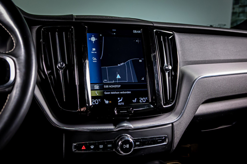 Volvo XC60 2.0 T8 Twin Engine AWD Inscription | Schuif/kanteldak / Memory Seats | Harman/kardon 52355461-22.jpg | Autobedrijf van Geel