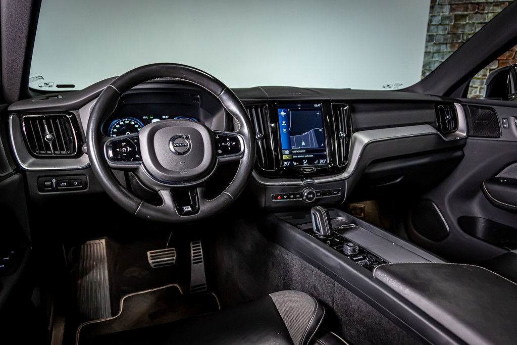 Volvo XC60 2.0 T8 Twin Engine AWD Inscription | Schuif/kanteldak / Memory Seats | Harman/kardon 52355461-26.jpg | Autobedrijf van Geel