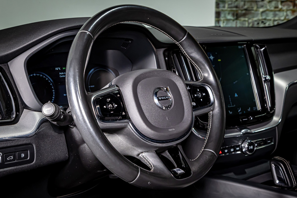 Volvo XC60 2.0 T8 Twin Engine AWD Inscription | Schuif/kanteldak / Memory Seats | Harman/kardon 52355461-53.jpg | Autobedrijf van Geel