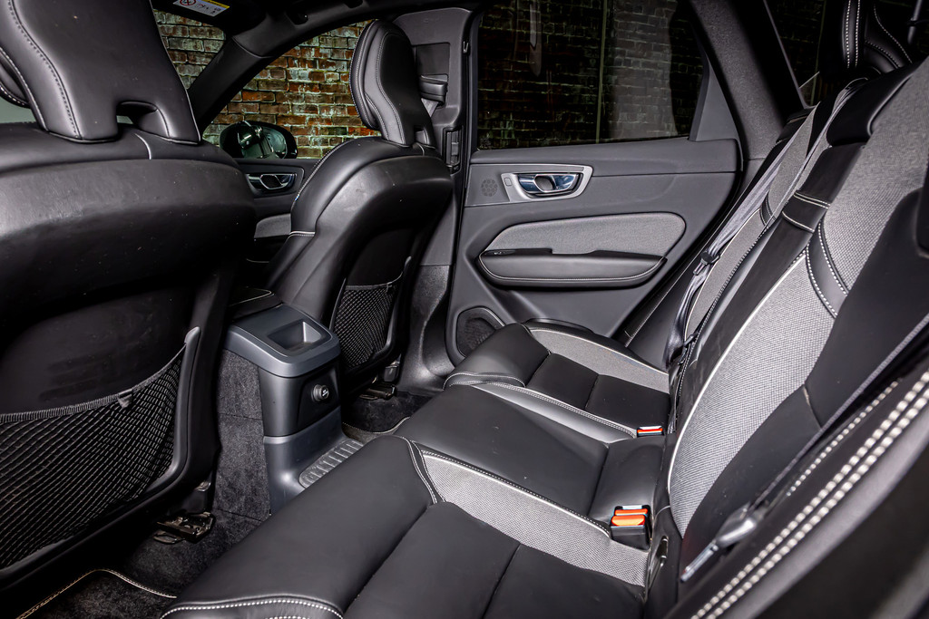 Volvo XC60 2.0 T8 Twin Engine AWD Inscription | Schuif/kanteldak / Memory Seats | Harman/kardon 52355461-59.jpg | Autobedrijf van Geel