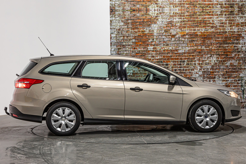 Ford FOCUS Wagon 1.0 Trend Edition | Trekhaak | Airco 52358845-6.jpg | Autobedrijf van Geel