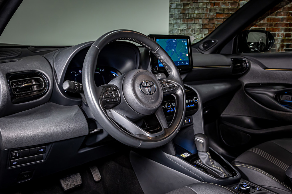 Toyota Yaris Cross 1.5 Hybrid | Panorama dak |Adaptive Cruise Control | Stoelverwarming 52453997-22.jpg | Autobedrijf van Geel