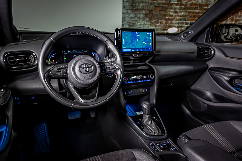 Toyota Yaris Cross 1.5 Hybrid | Panorama dak |Adaptive Cruise Control | Stoelverwarming 52453997-34.jpg | Autobedrijf van Geel