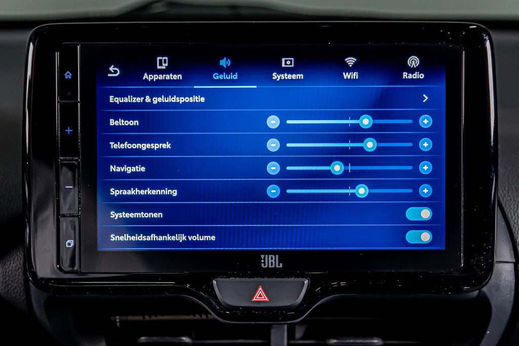 Toyota Yaris Cross 1.5 Hybrid | Panorama dak |Adaptive Cruise Control | Stoelverwarming 52453997-44.jpg | Autobedrijf van Geel